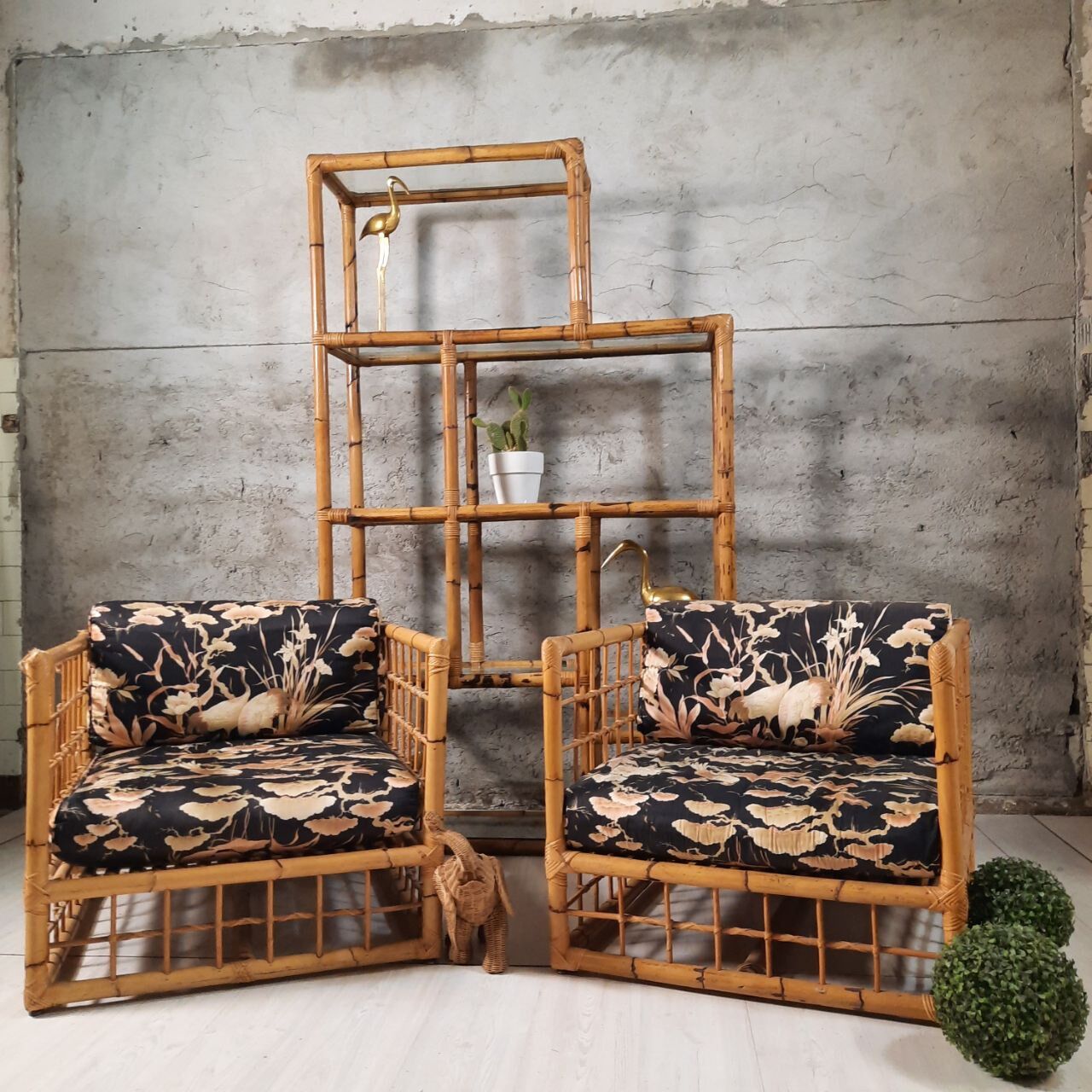 Bibliothèque étagère en bambou vintage