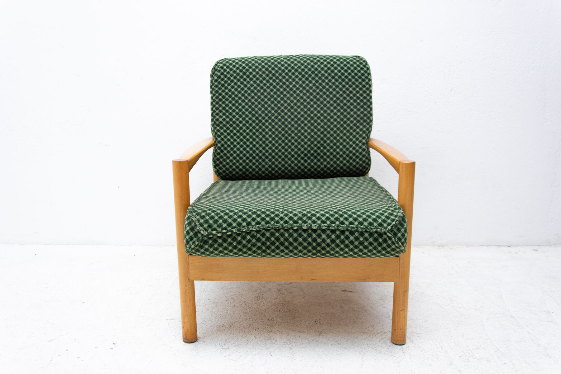 A pair of mid century Scandinavian style armchairs, 1970´s