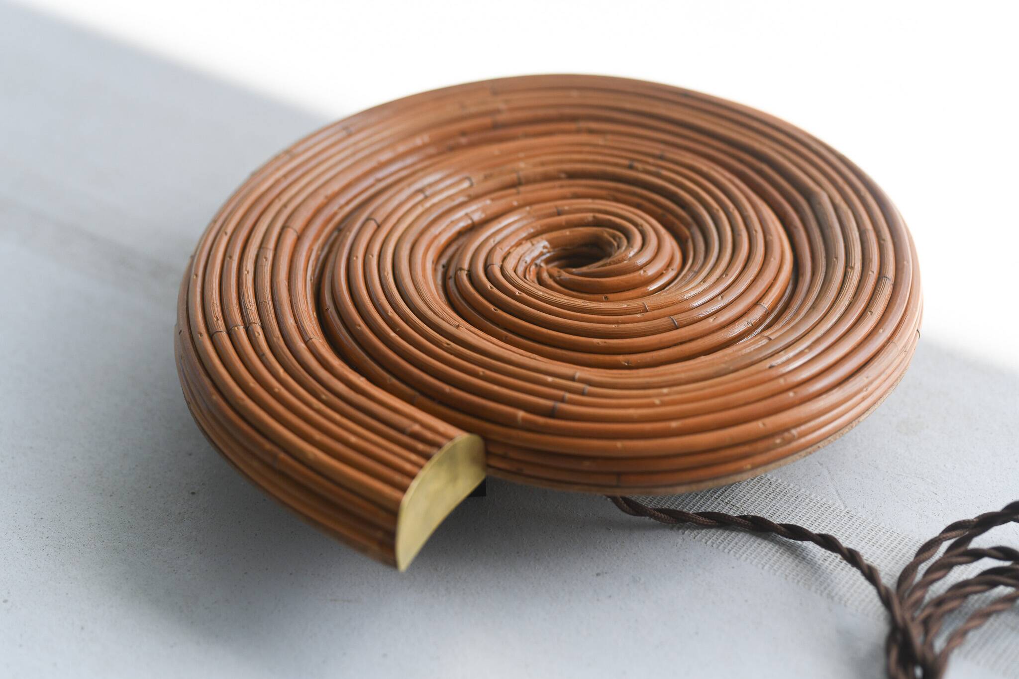 Rattan Sea Snail Design Wall Lamp