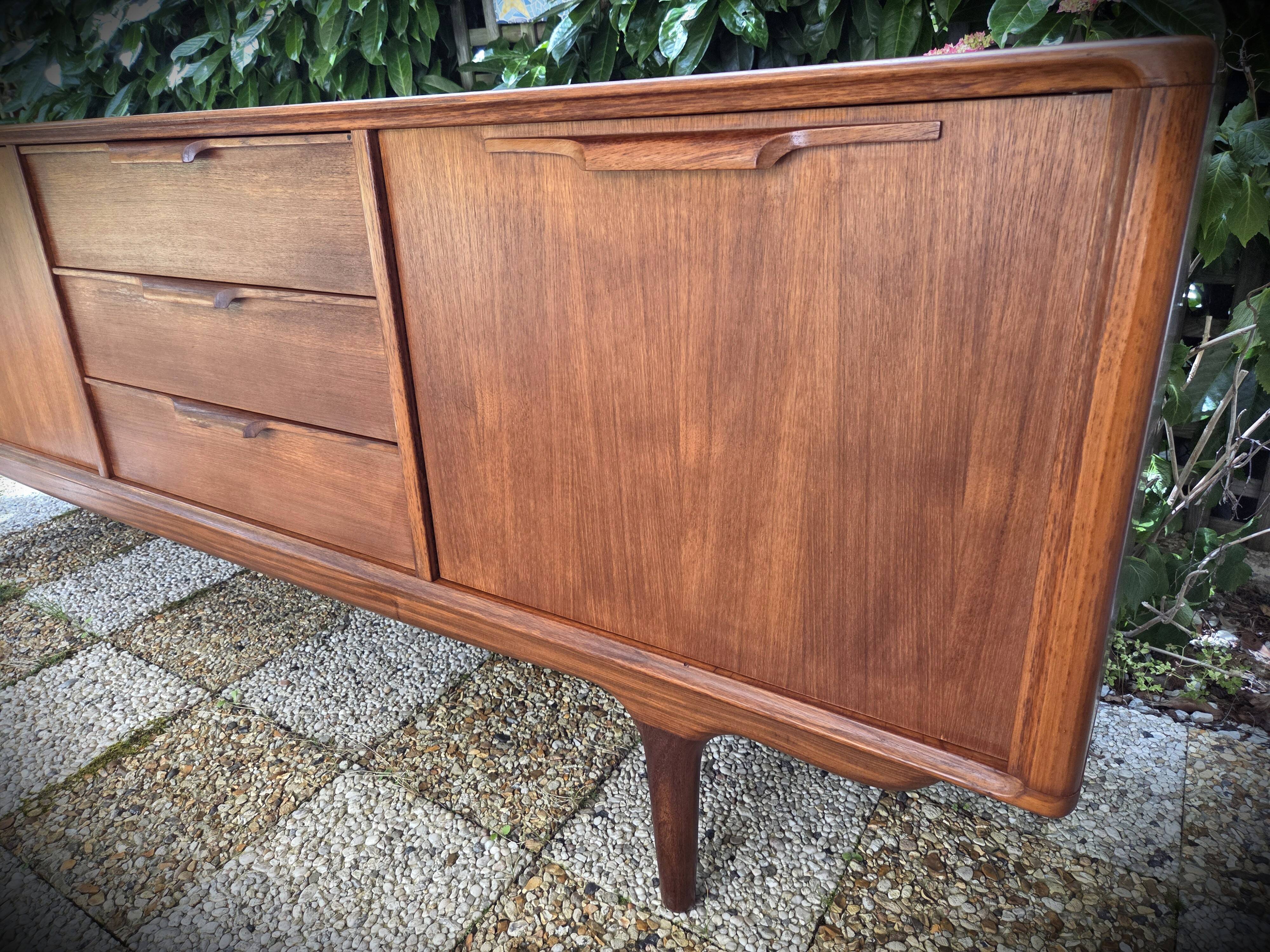 Scandinavian teak enfilade design