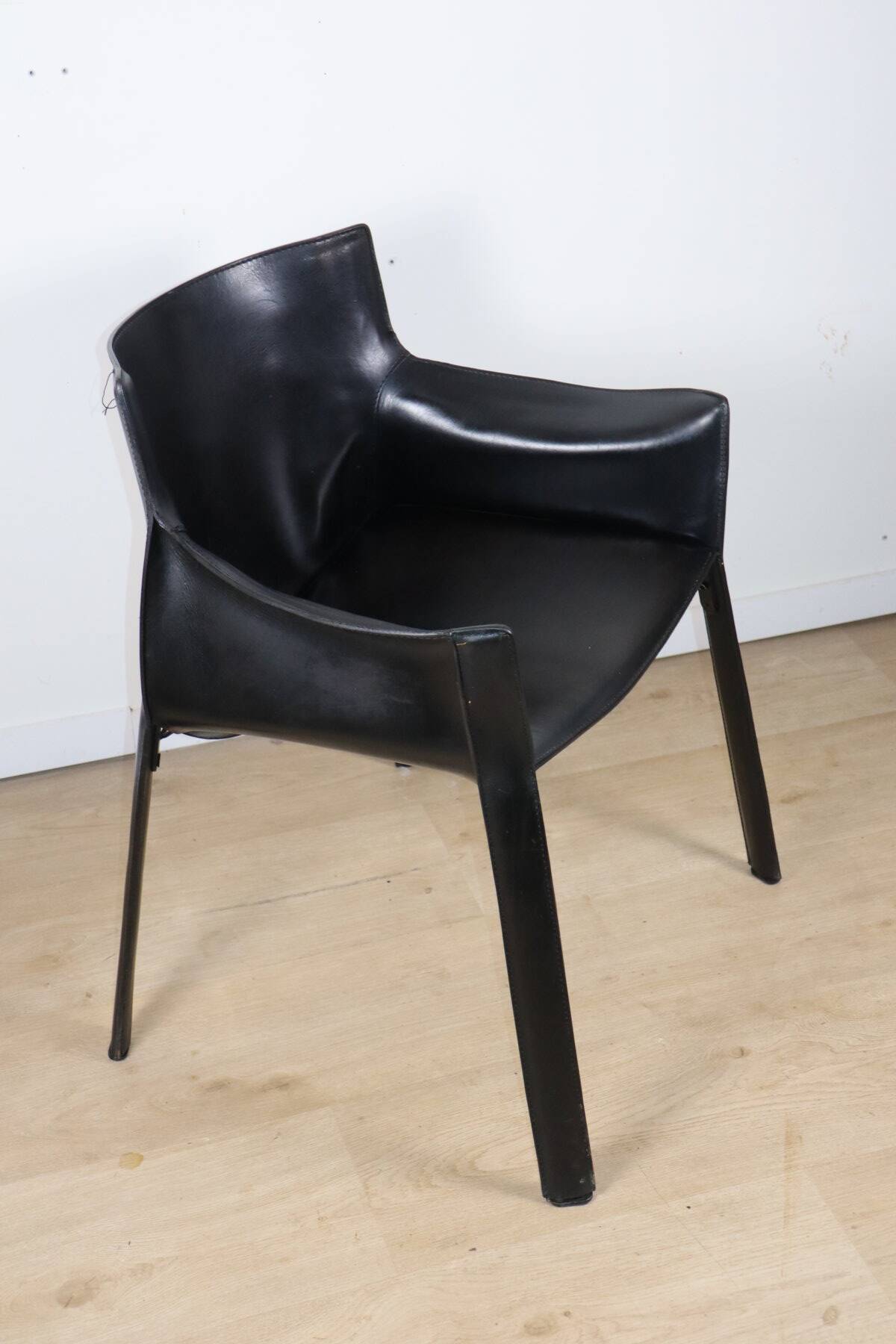 Fauteuil vintage en cuir noir - Années 80