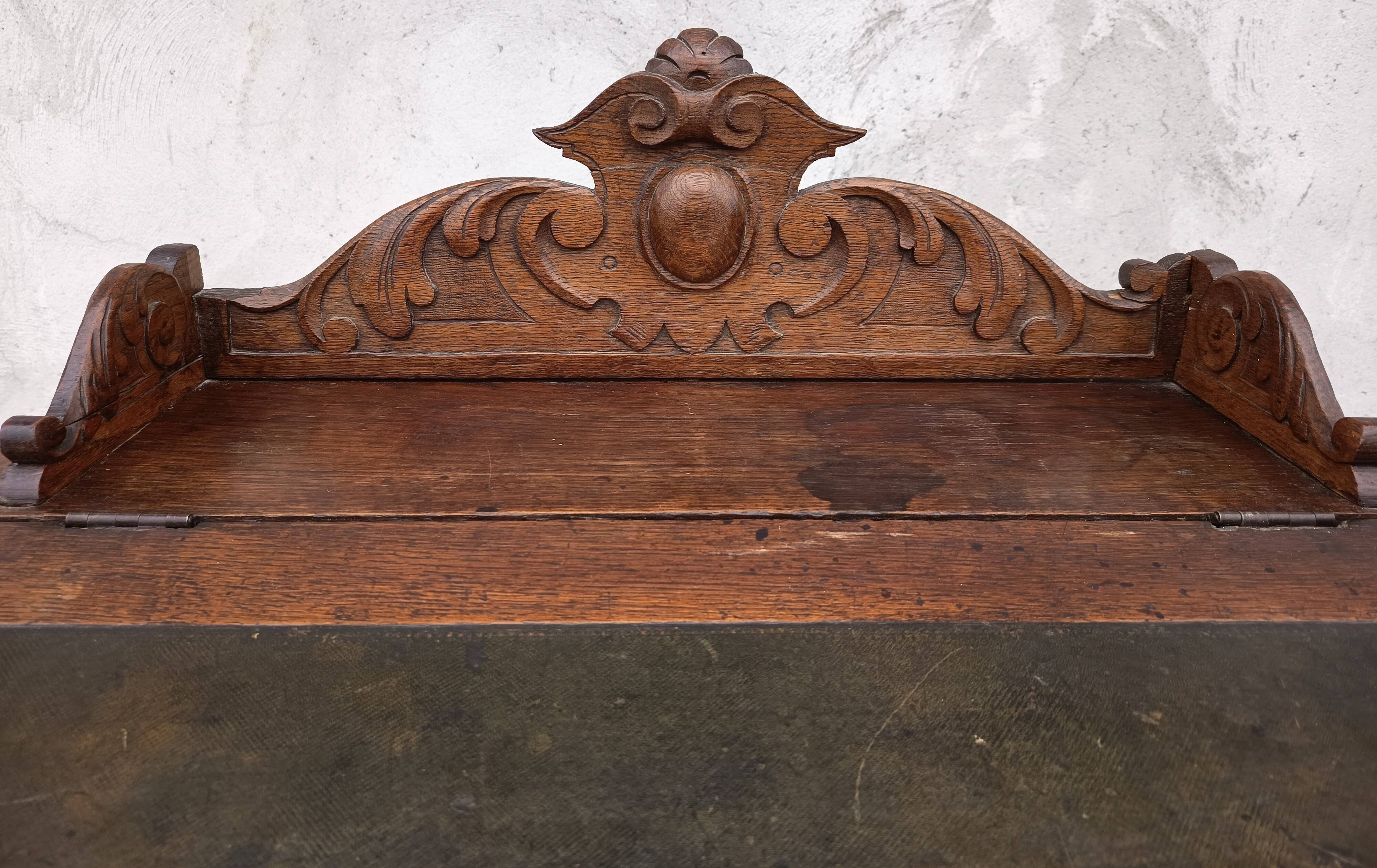 High Louis XIII writing desk in oak