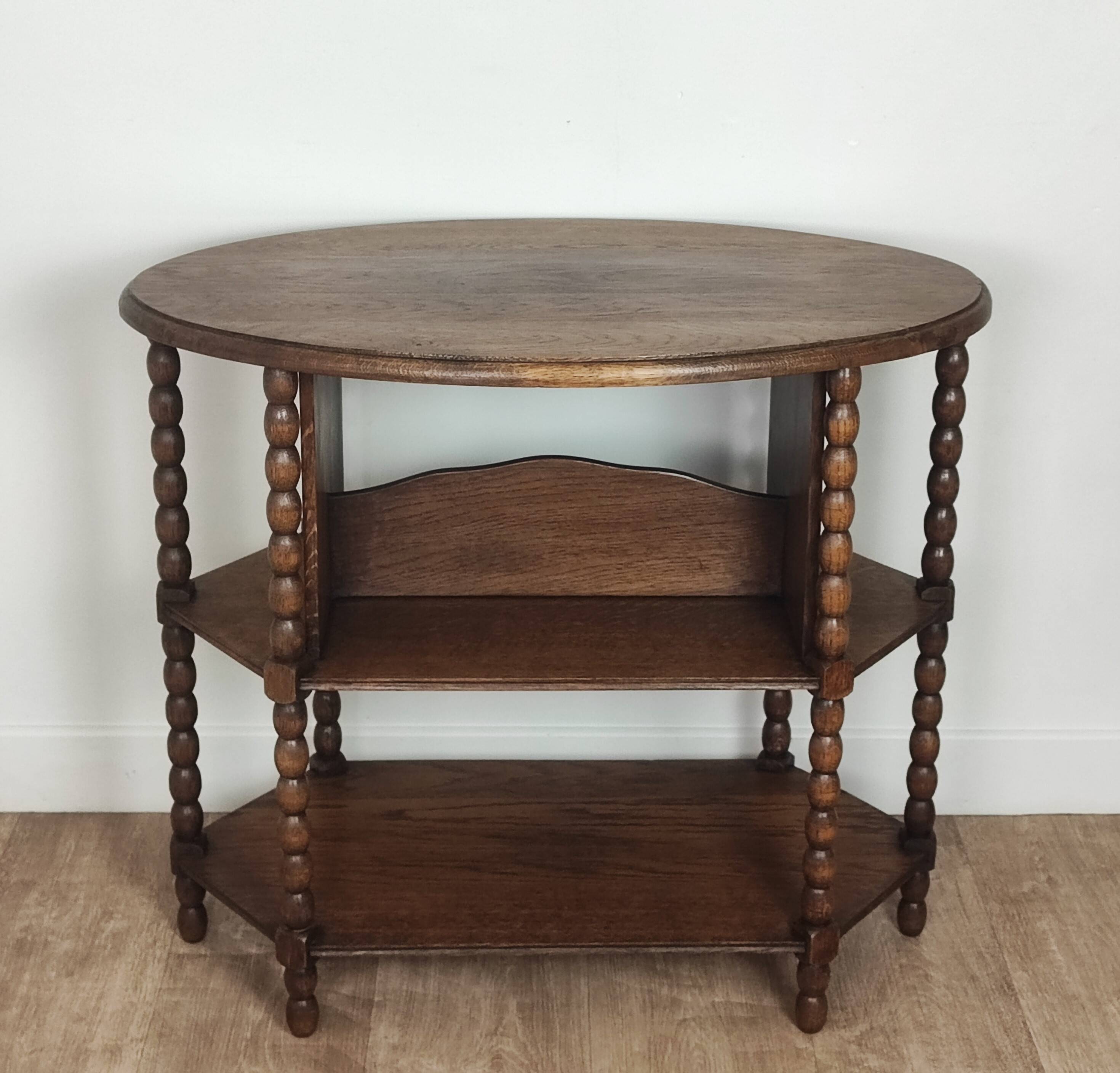 Pedestal table, oak side table