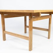 Table basse en chêne conçue par Hans J. Werner et fabriquée par PP Furniture.
