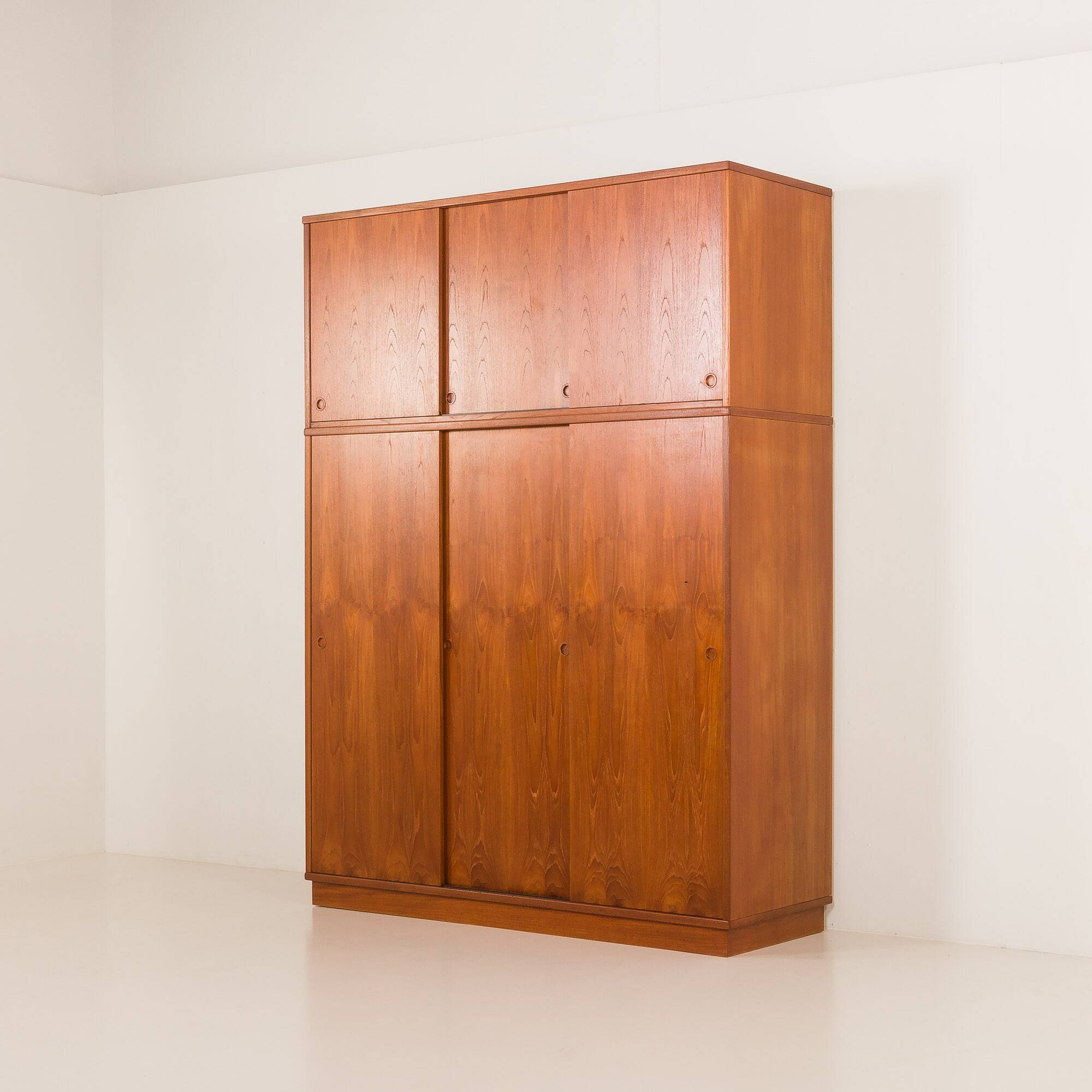 Armoire danoise en teck, années 1970