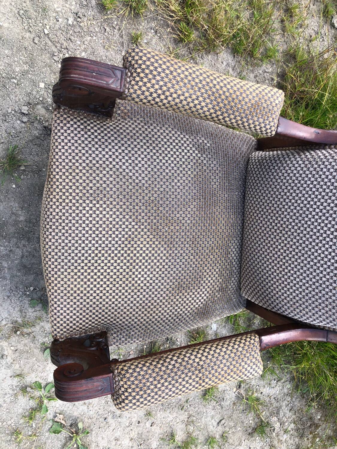 Voltaire wooden armchair in mahogany wood