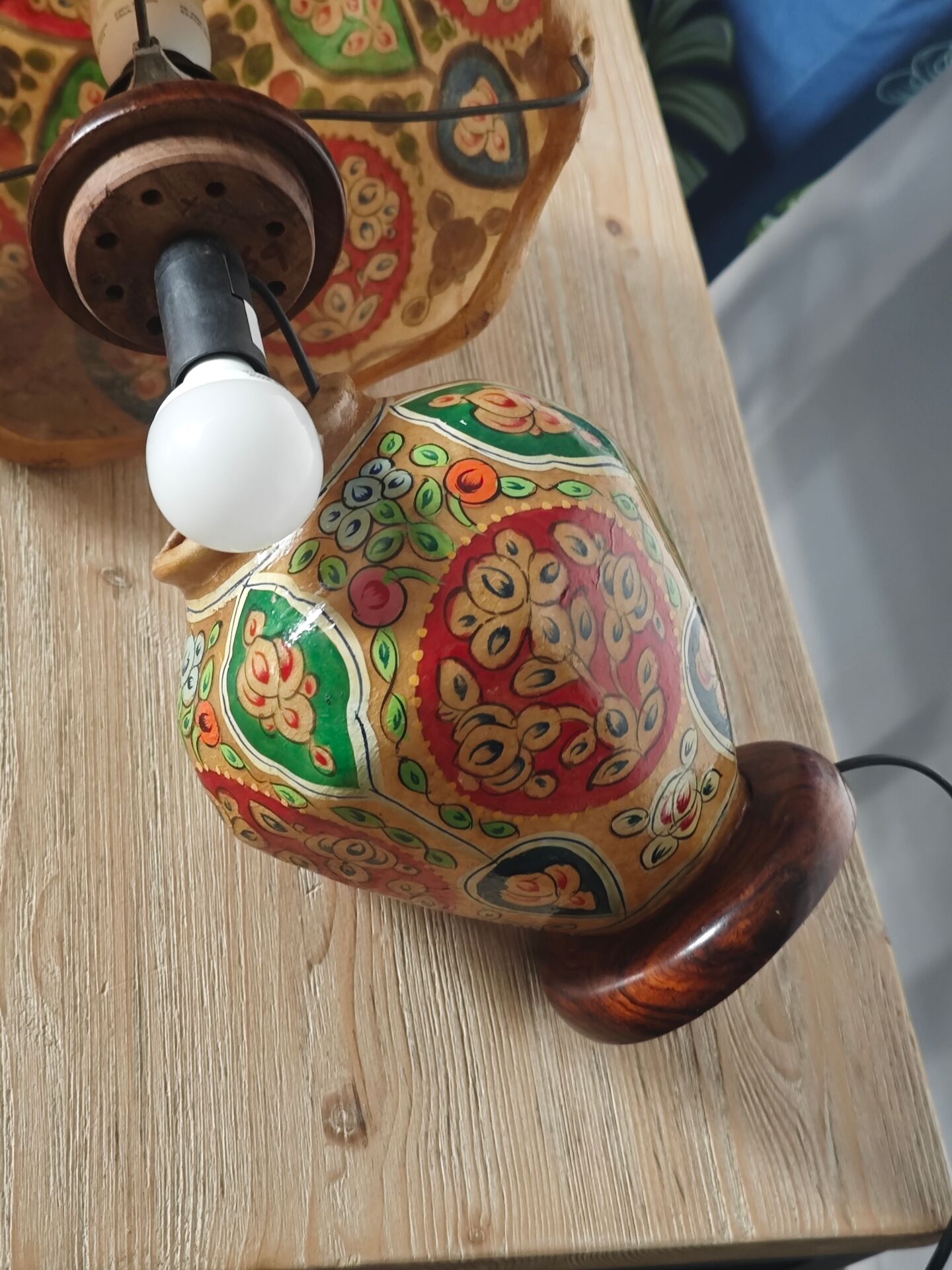 Handcrafted lamp