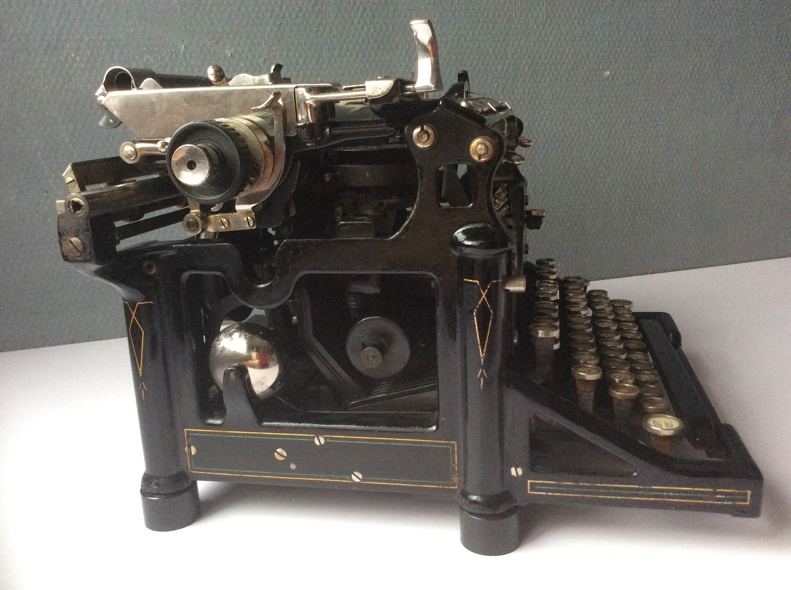 Typewriter old Underwood No. 5