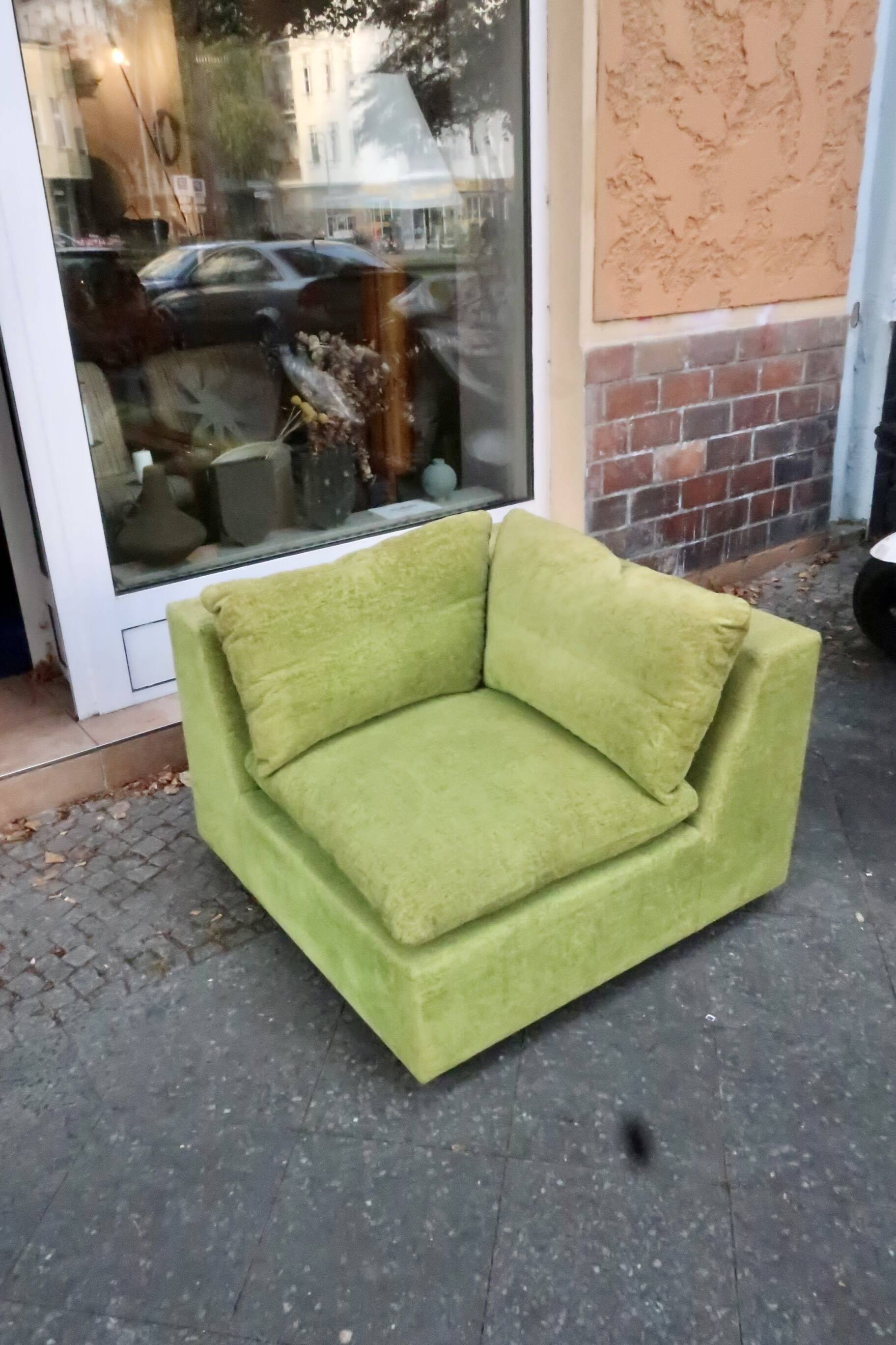 pair of armchairs from the 70s