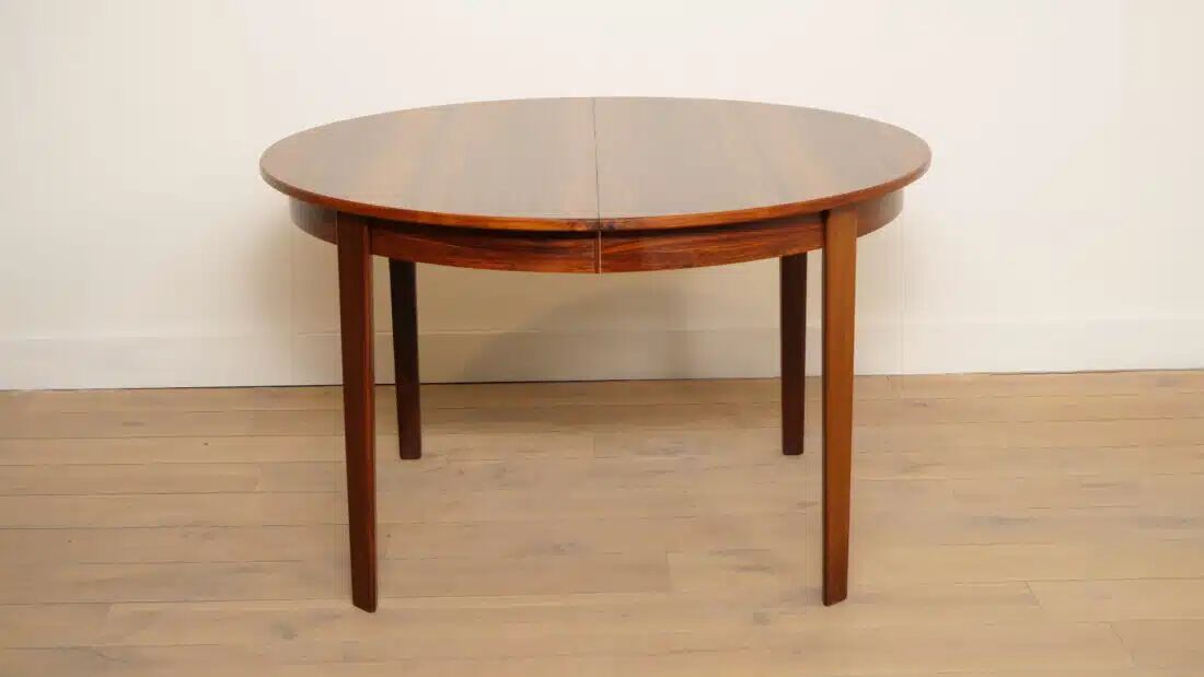 Vintage round dining table | extendable | Rosewood