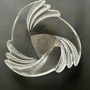 Grande corbeille ou vide poche en verre cristallin Art Déco