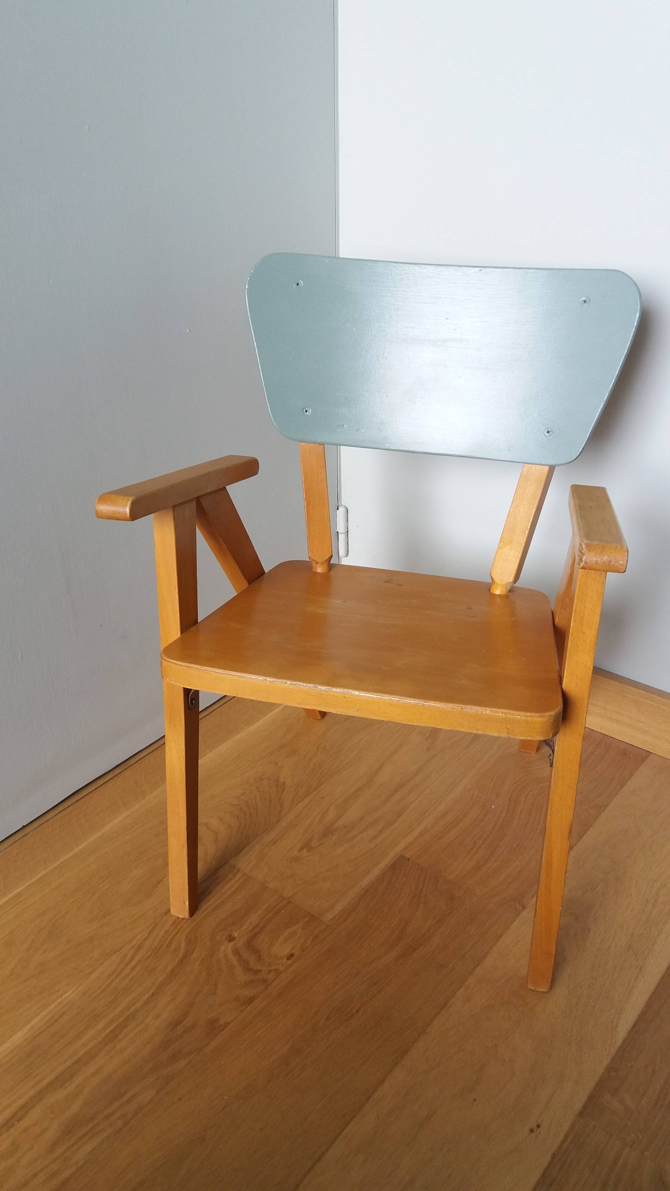 Fauteuil chaise enfant pieds compas