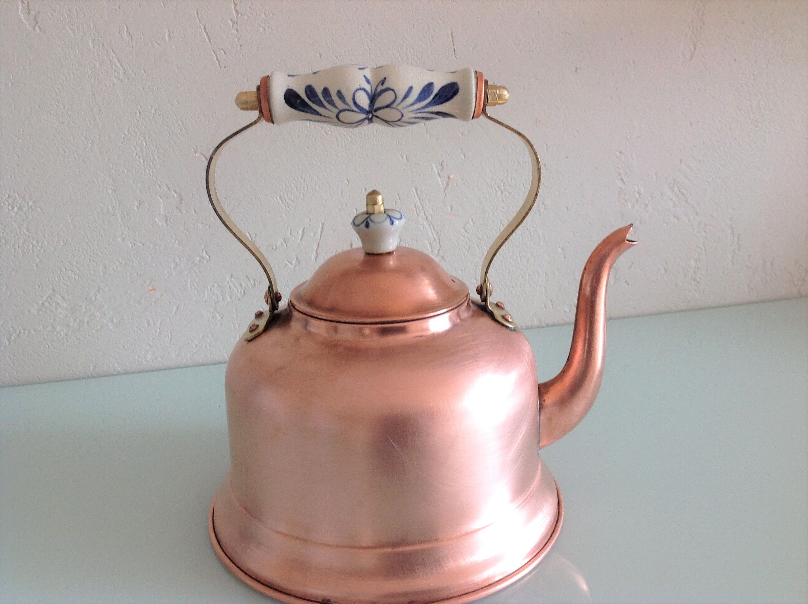 Old brushed red copper kettle / vintage 50-60s