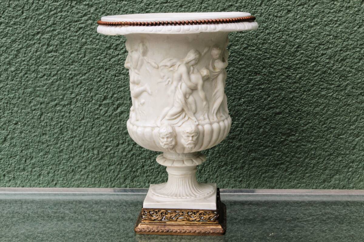 Pair of Medicis Borghese vases in porcelain biscuit and brass.