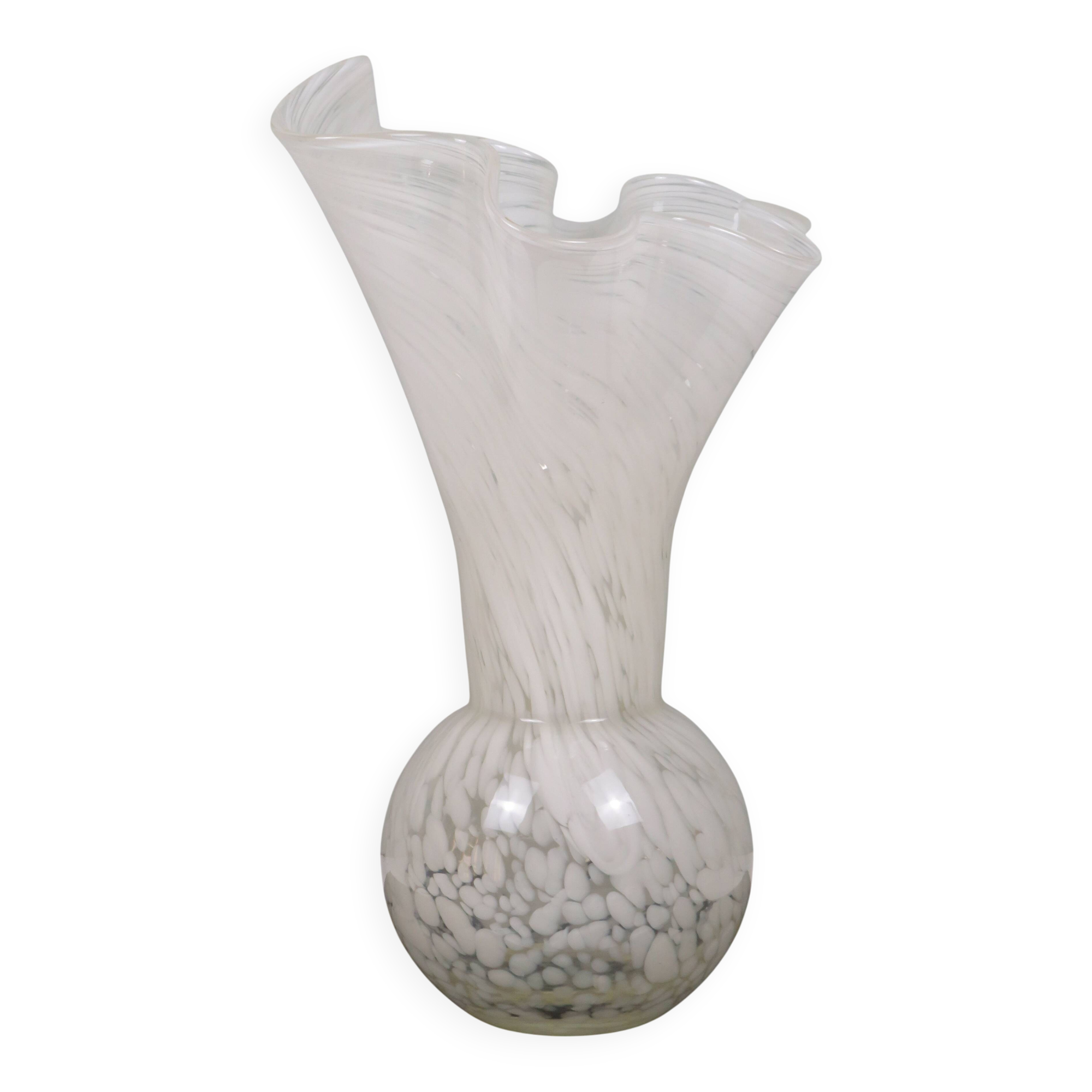 White Murano glass vase, Italy, mouth-blown vintage design