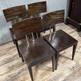 Série de quatre chaises Design 1970' en bois veiné teinté