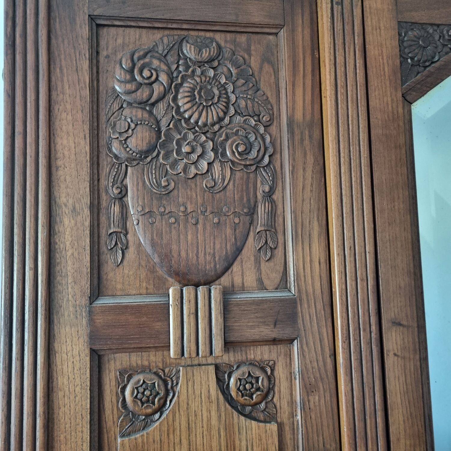 Art Nouveau wardrobe from 1900/1910