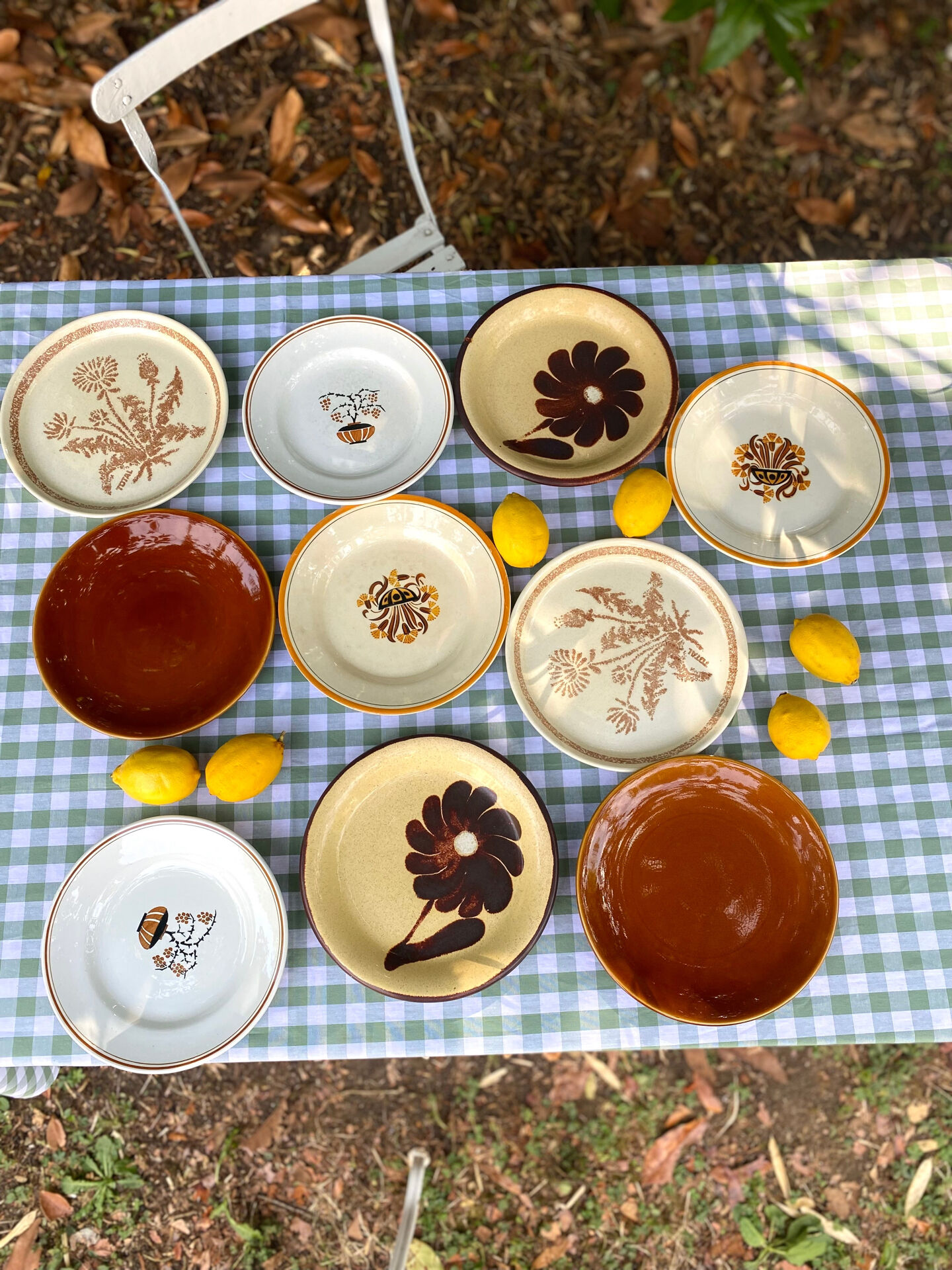 Assiettes plates anciennes dépareillées