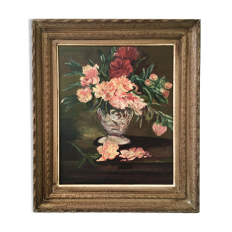 Table oil bouquet of peonies