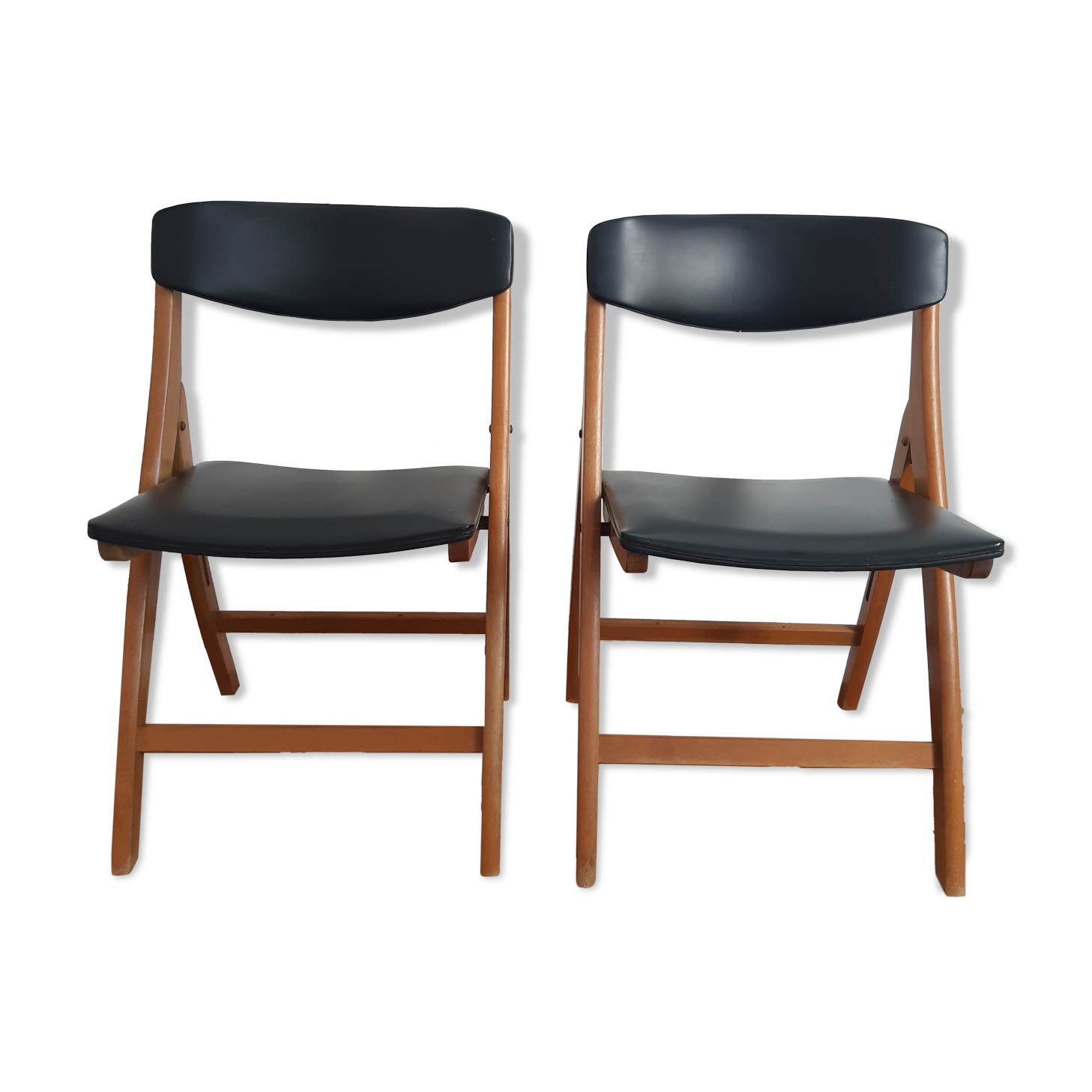 Set of 2 folding chairs in wood and skai