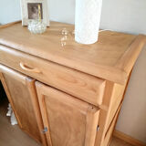 Buffet style "mado"