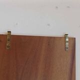 String style shelves