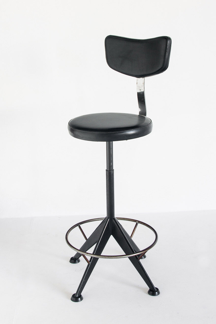 Vintage swivel workshop chair in skai and iron, Spain 1960