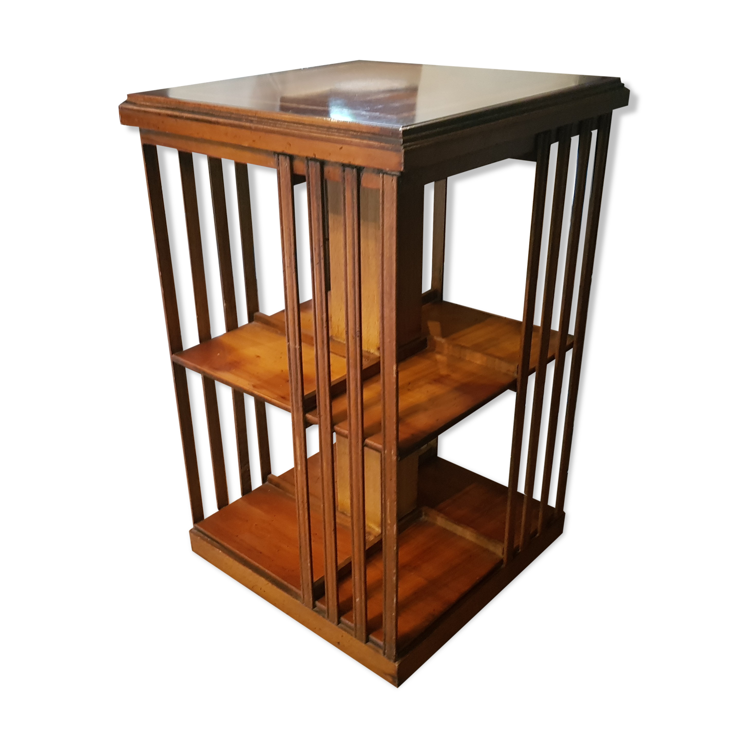 Revolving bookcase