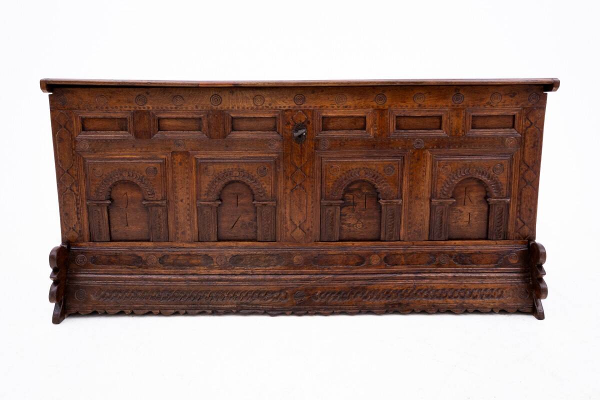 Baroque wooden chest from 1781.