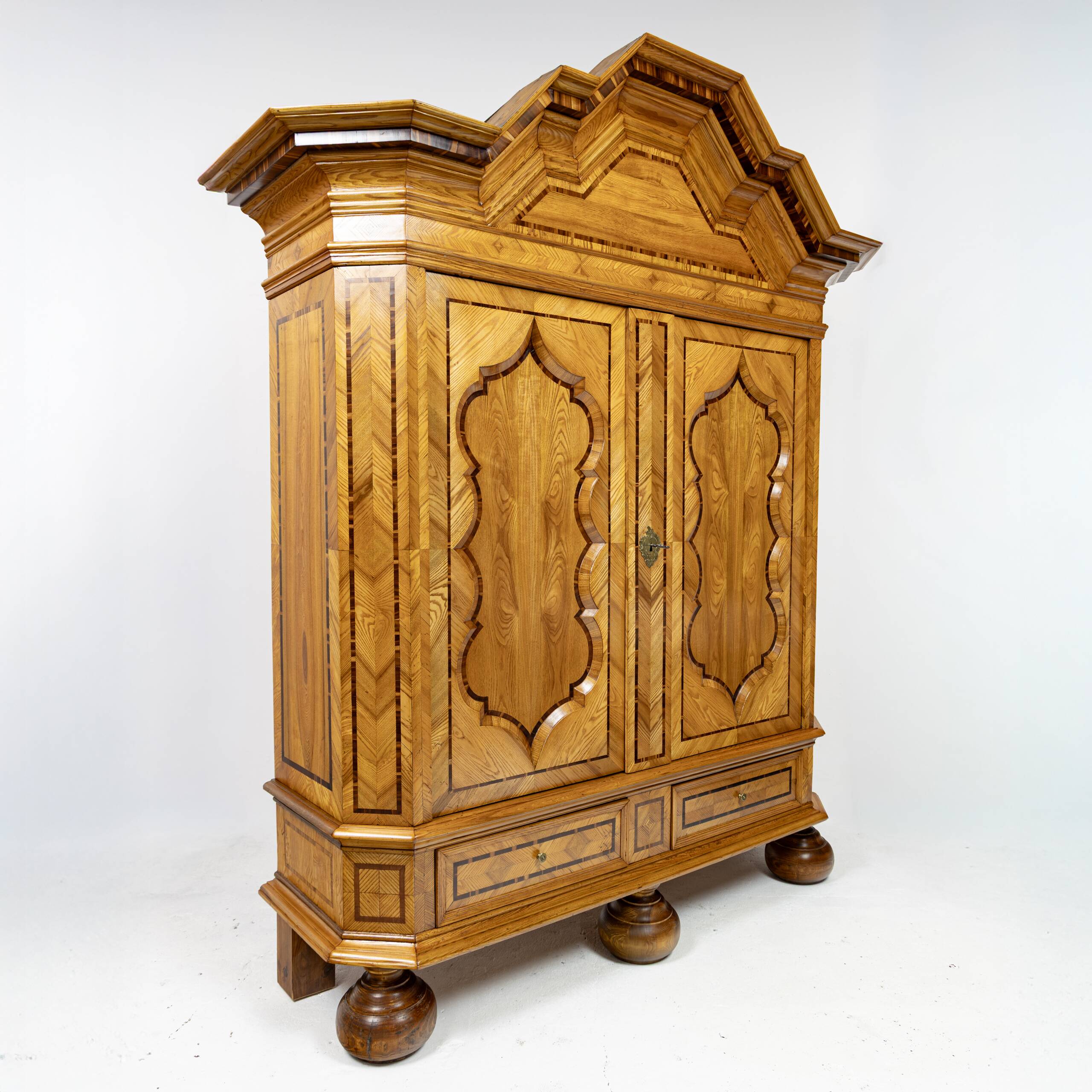 18th-century baroque wardrobe in ash - Elbląg