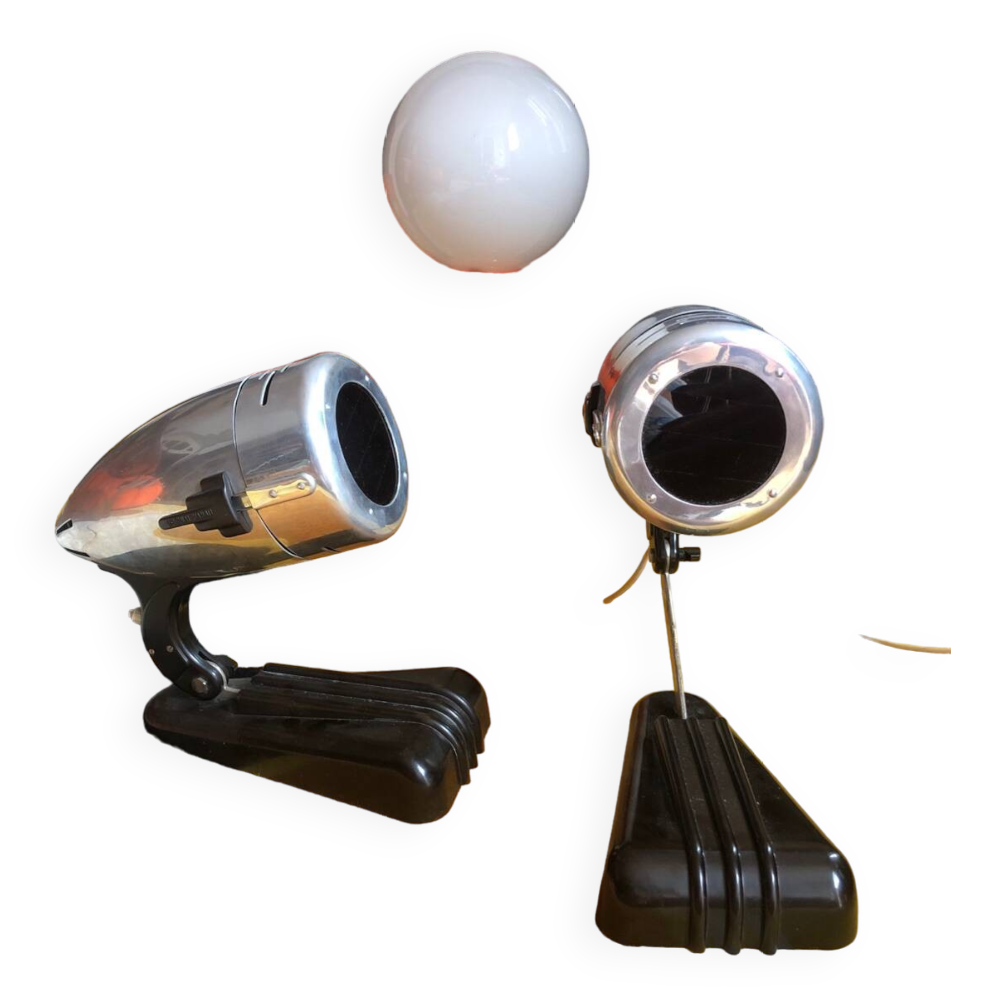 Pair of Hanau lamps, streamline design