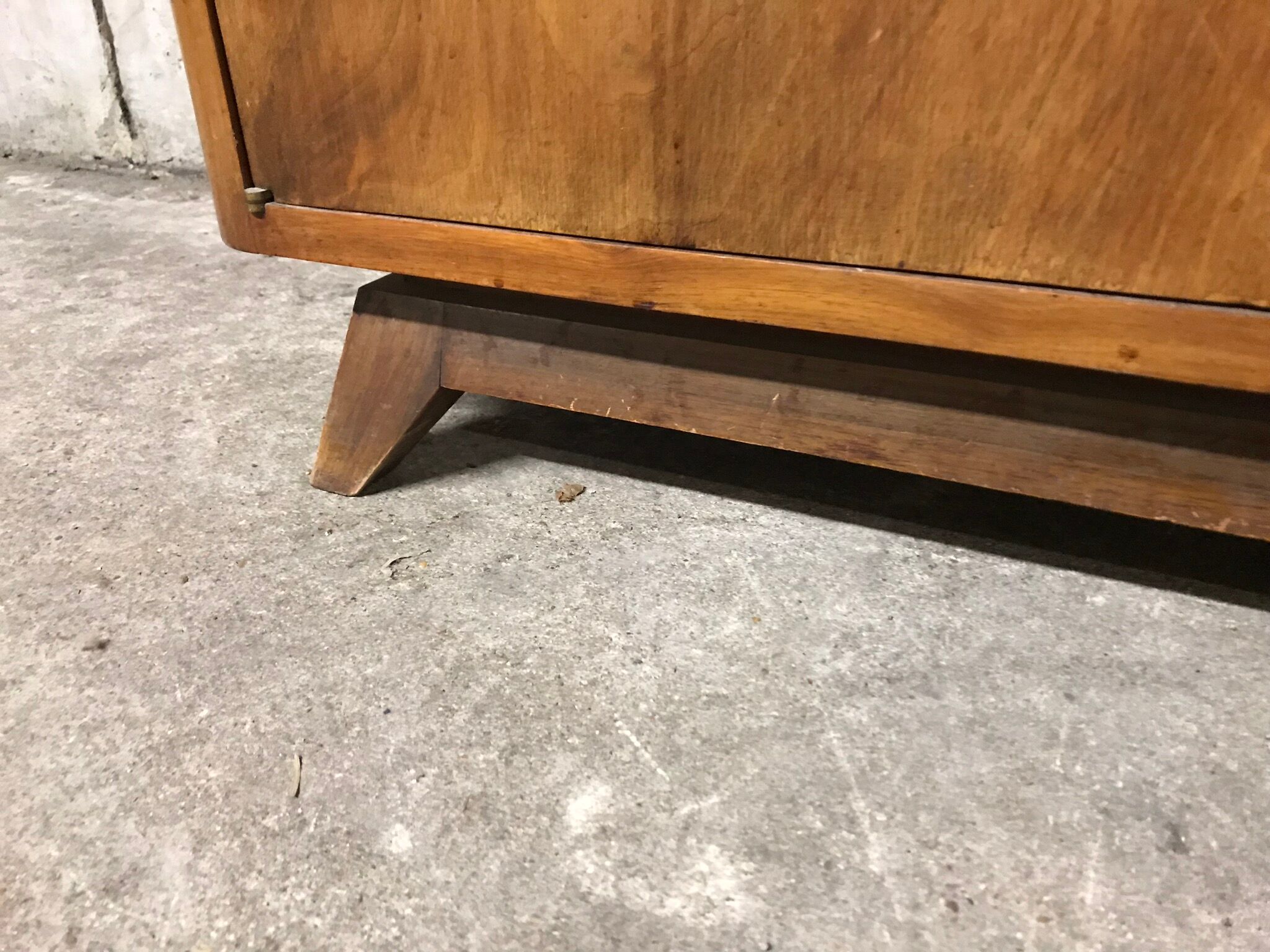 Bar Art Deco furniture