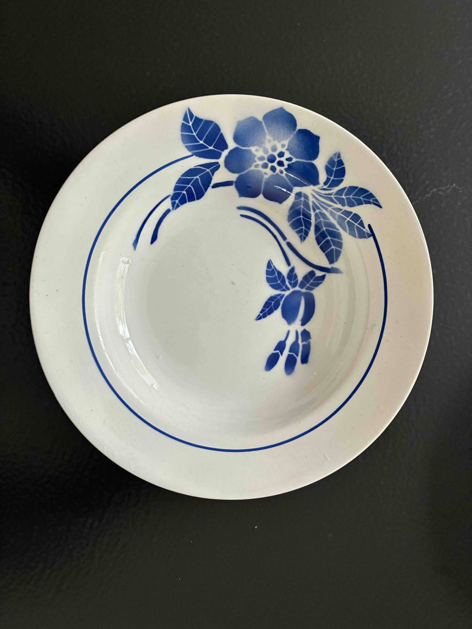 Lot de 9 assiettes creuses vintage motifs bleus