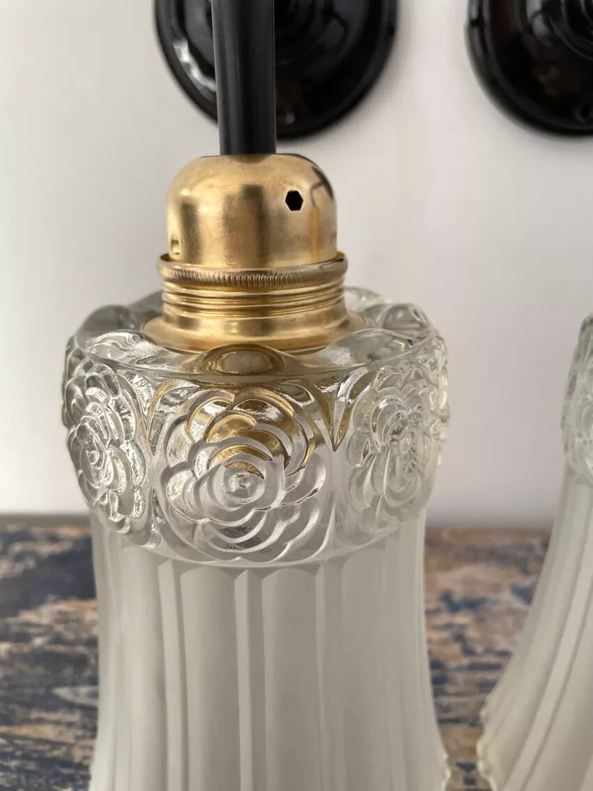 Paire d’appliques vintage en verre ciselé Art Déco