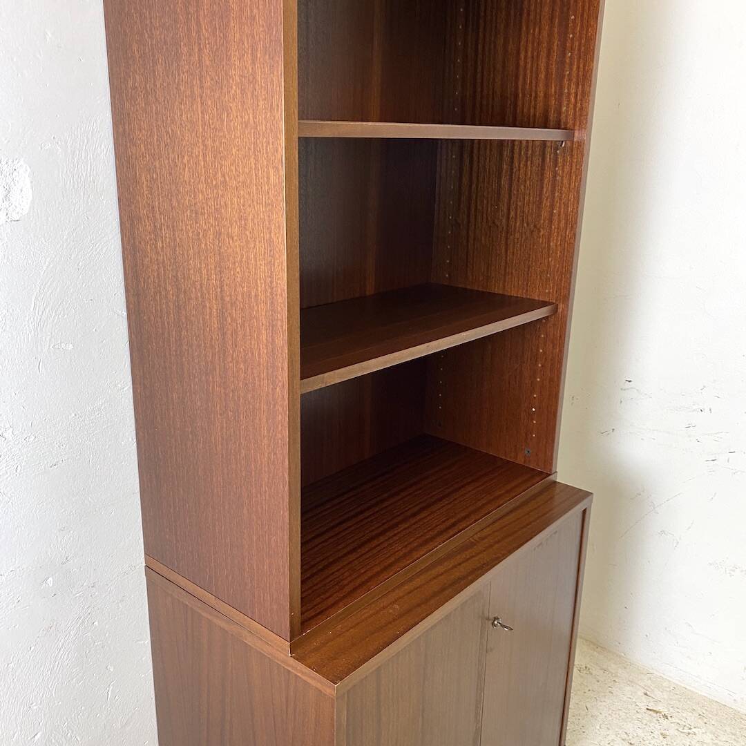 Vintage 70's library