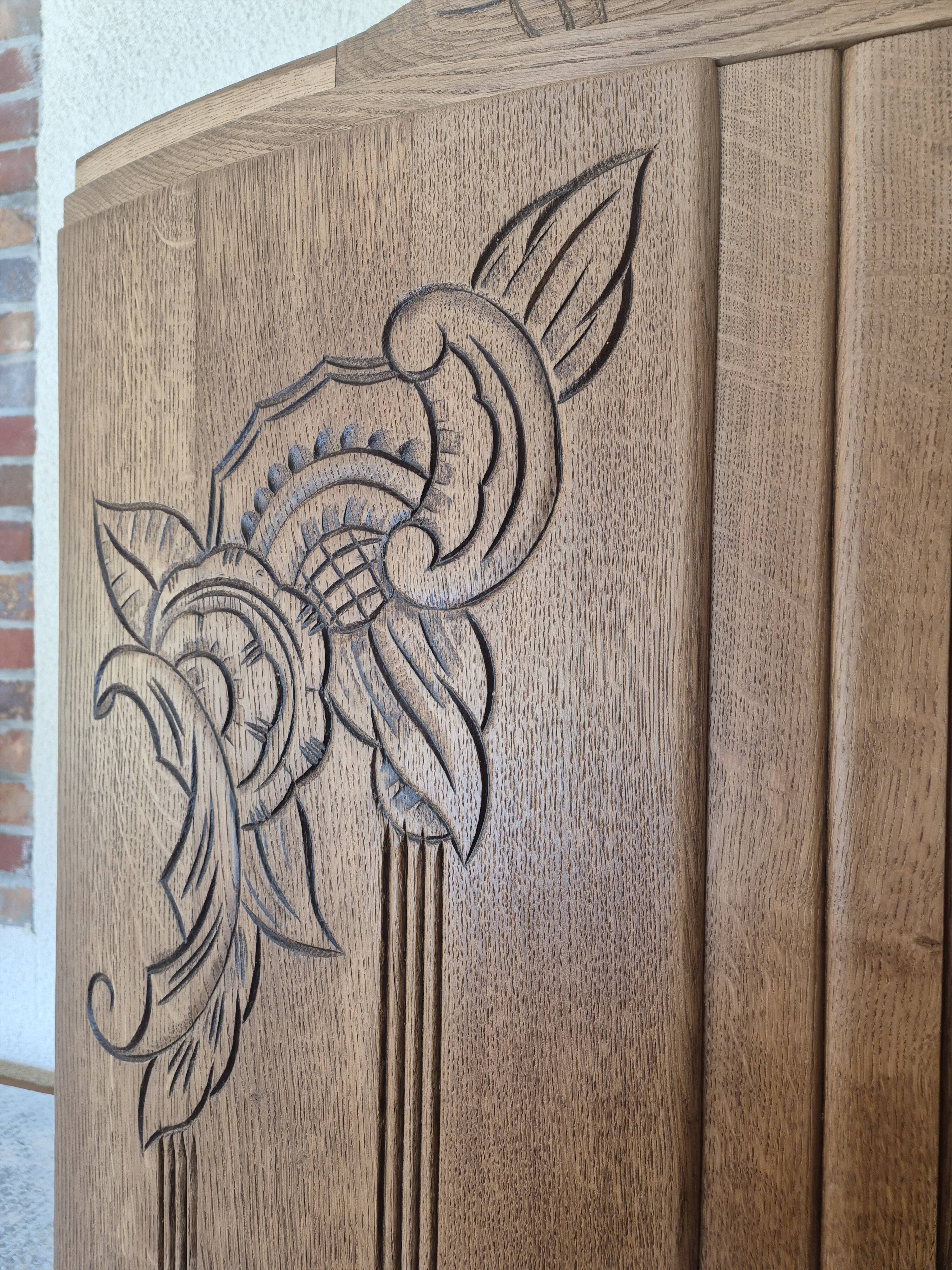 Art Deco cabinet