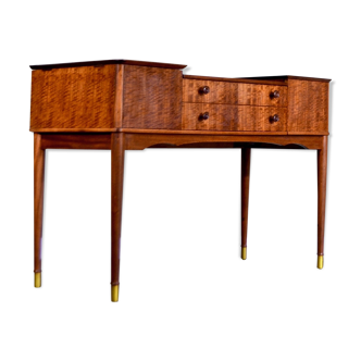 Vintage Midcentury 'Vesper' Console Table / Dresser in Walnut and Brass.