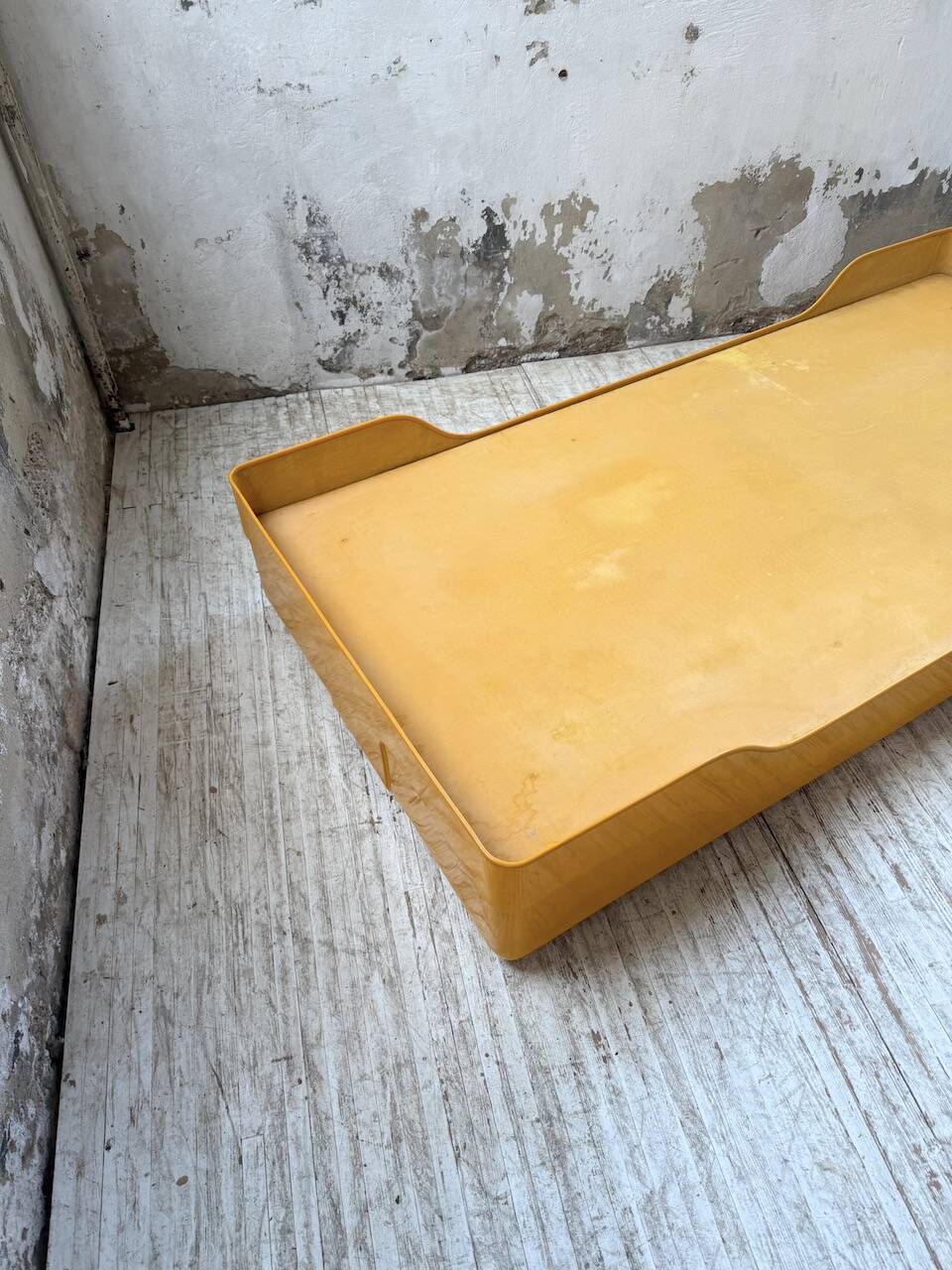 Ozoo single bed by Marc Berthier for Roche Bobois, 1967