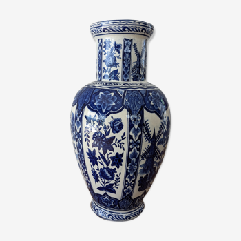 Vase in faience of delft holland, floral and mill decoration