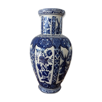 Vase in faience of delft holland, floral and mill decoration