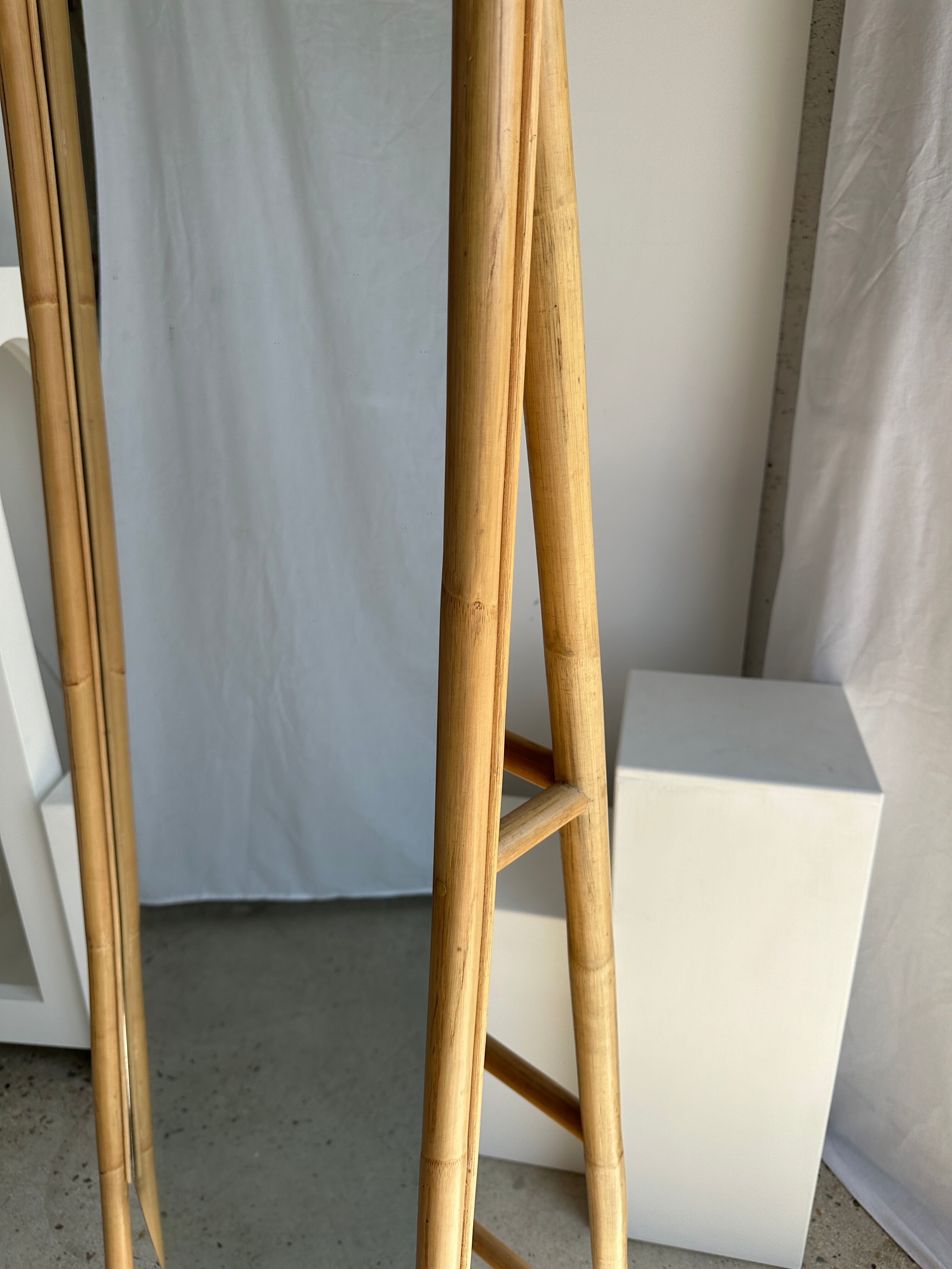 Floor mirror in bamboo and rattan H:1m80