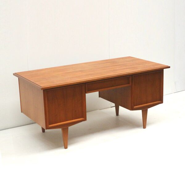 Bureau vintage/bureau de direction avec portes et tiroirs des années 1960