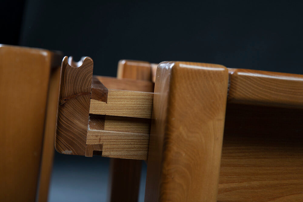 Pair of home bedside tables Regain