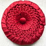 Round cushion in vintage pleated velvet