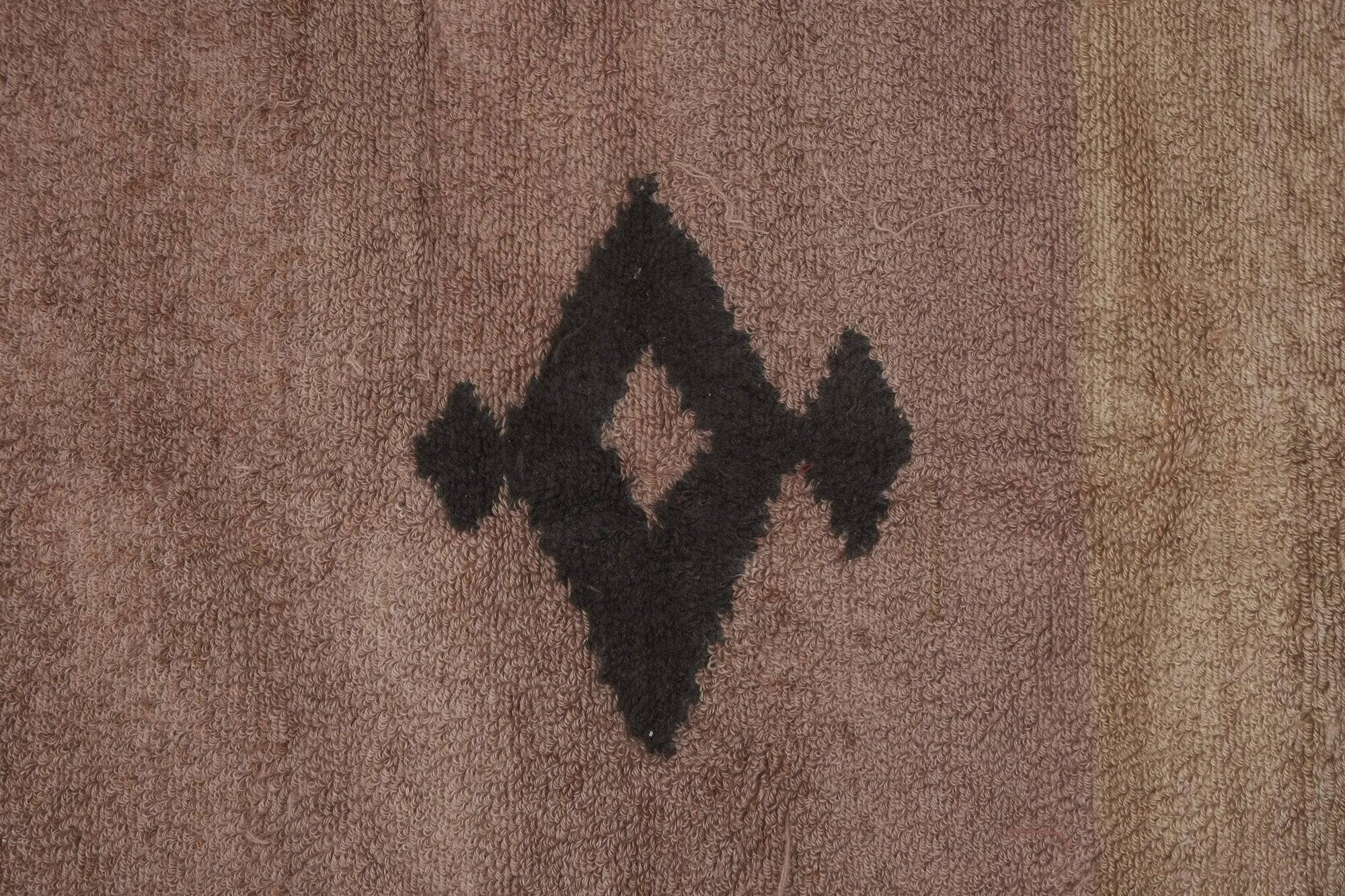 Vintage handmade Turkish rug 132x200 cm
