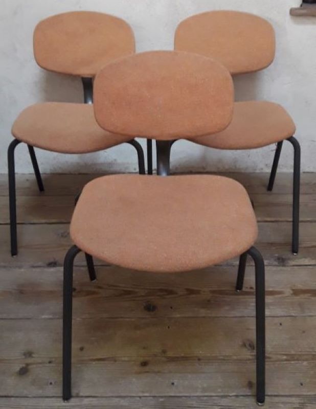 Set of 3 Steelcase Strafor chairs