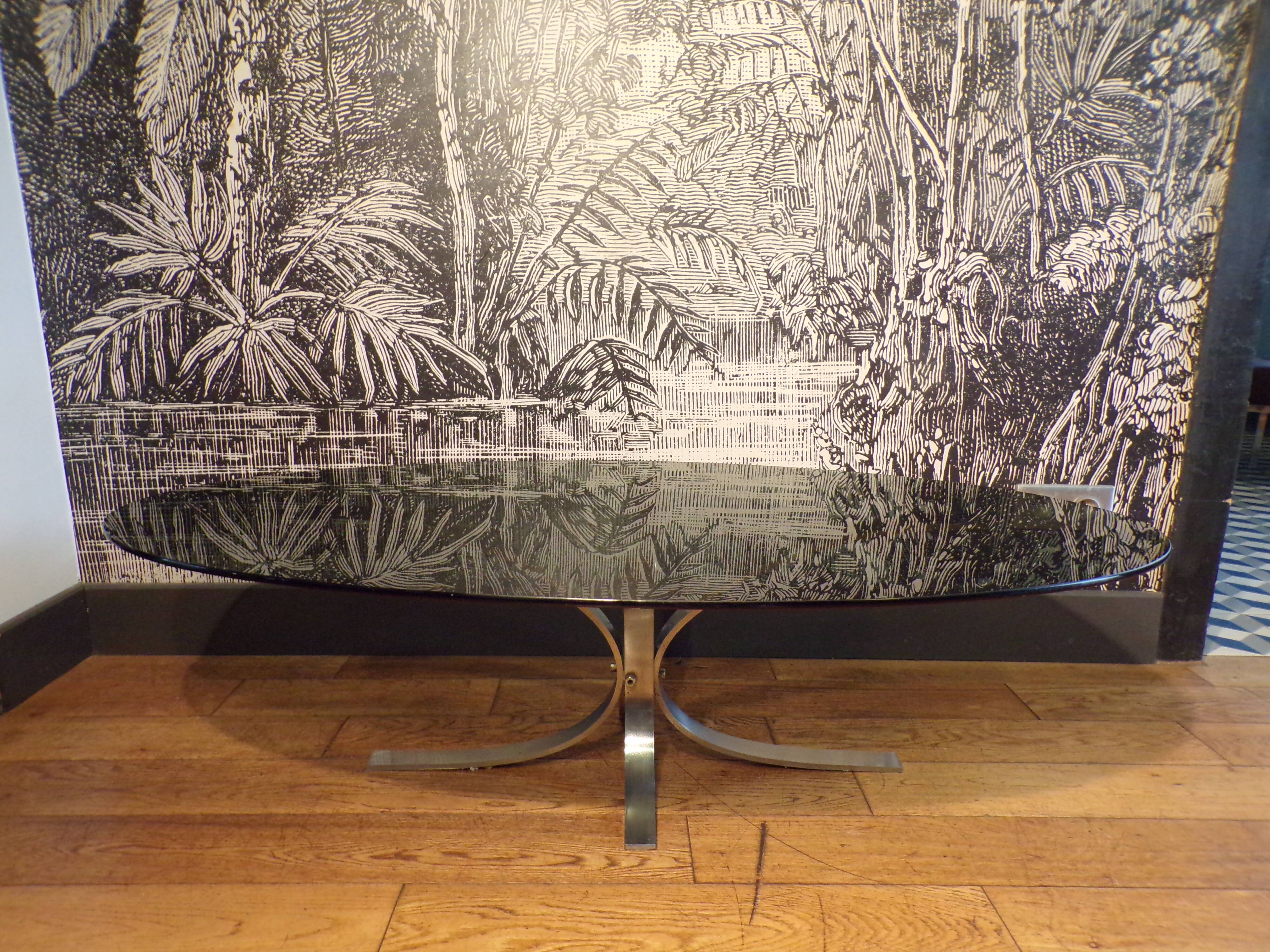 Table basse ovale 1970 verre fumé