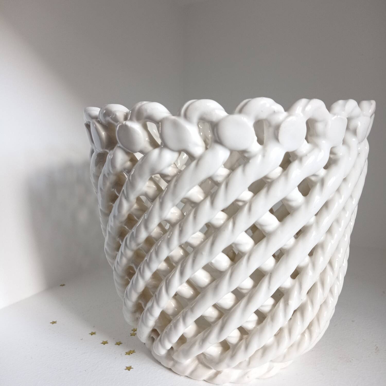 Woven ceramic planter