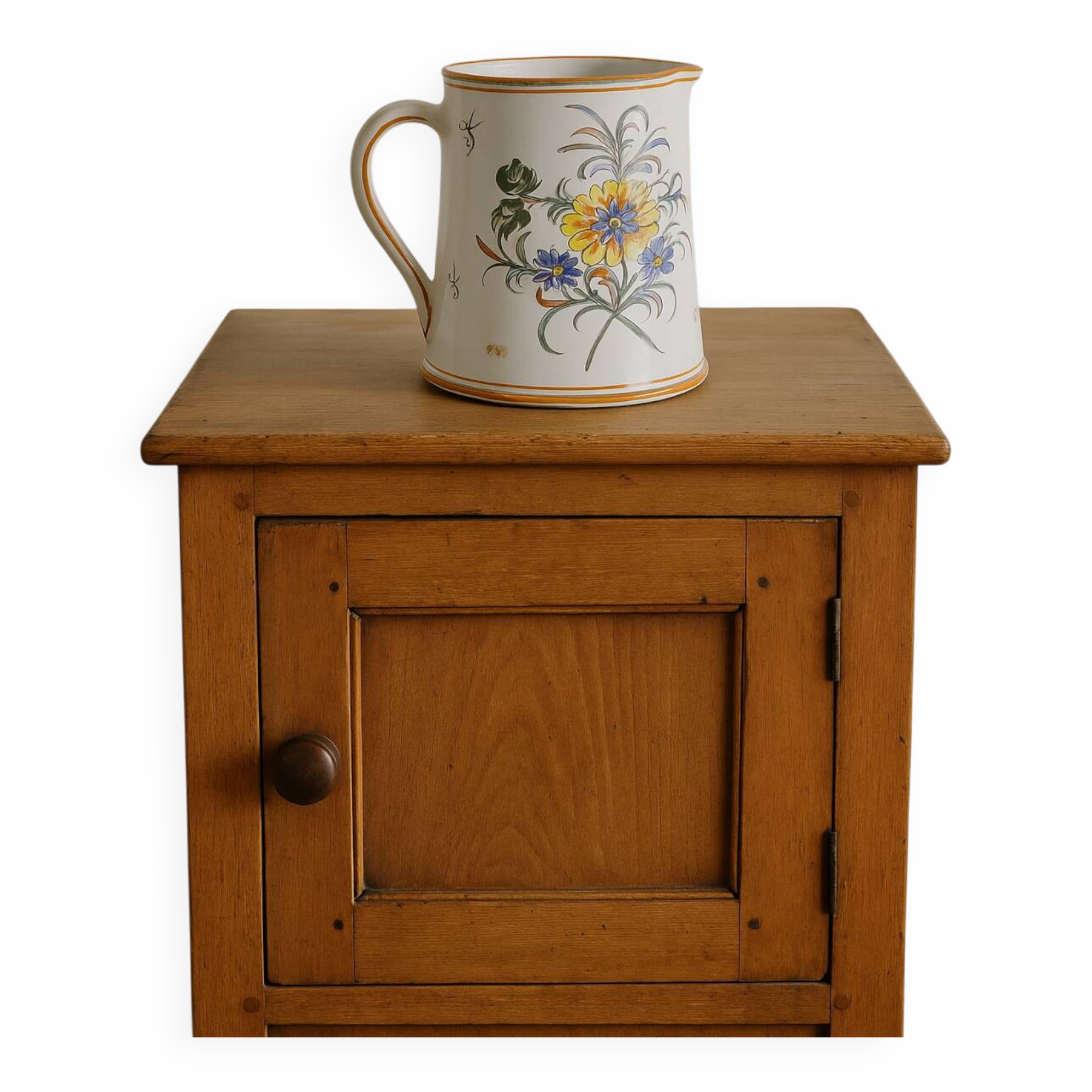 Pichet en faïence décorée – signé Duncan Marais