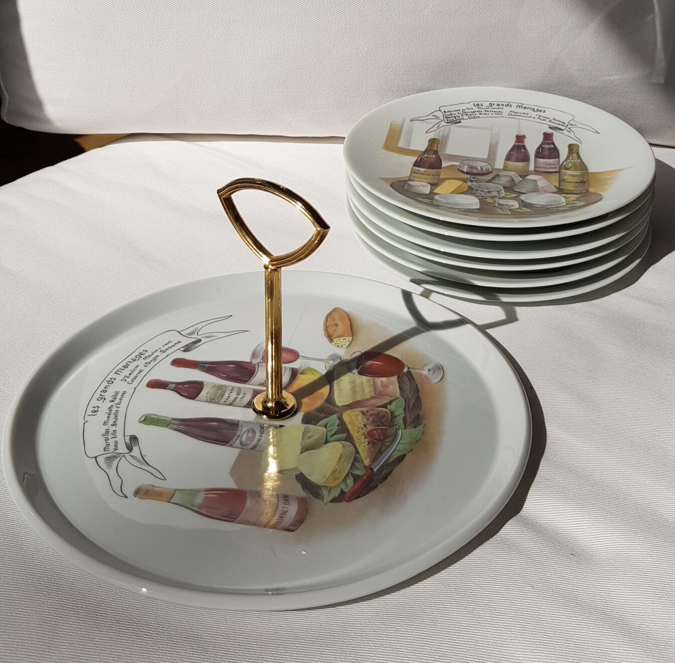 Plateau de fromages en porcelaine avec 6 assiettes assorties